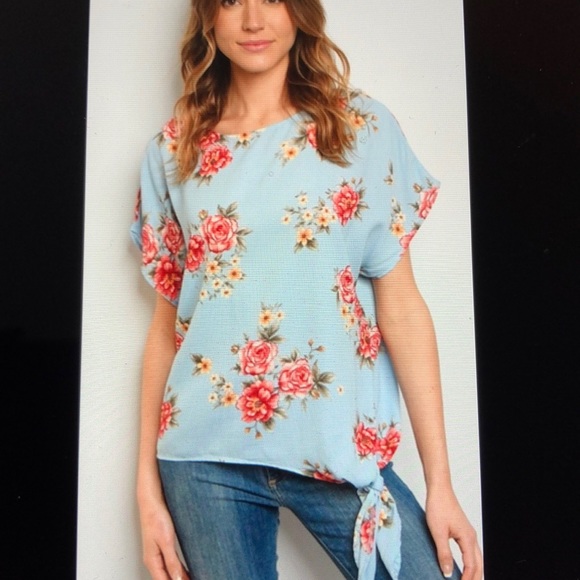 A Girl Thing Tops - LAST ONE! Beautiful Blue Floral Top! NWT